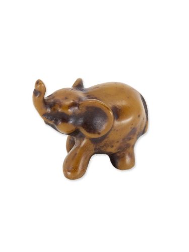 Gyanta figura, elefánt kicsi, világos barna 5 x 4 cm (készleten: 9 db)
